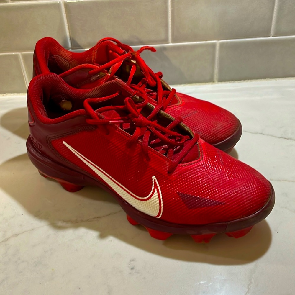 Nike trout red baseball cleats